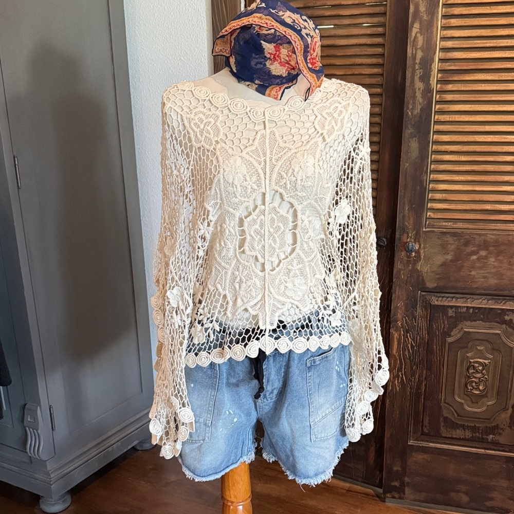 Vintage boho Cream Crochet Lace Top